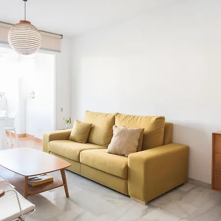 Daire Beautiful With Terrace Near The