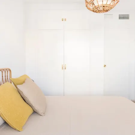 Appartement Beautiful With Terrace Near The