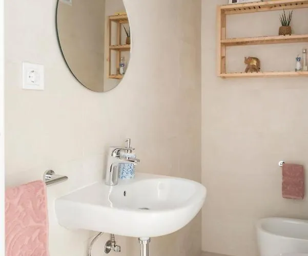 Appartement Beautiful With Terrace Near The